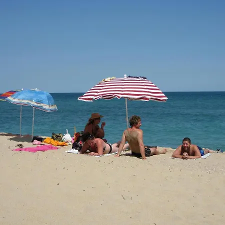 בית נופש Sun Village Family *